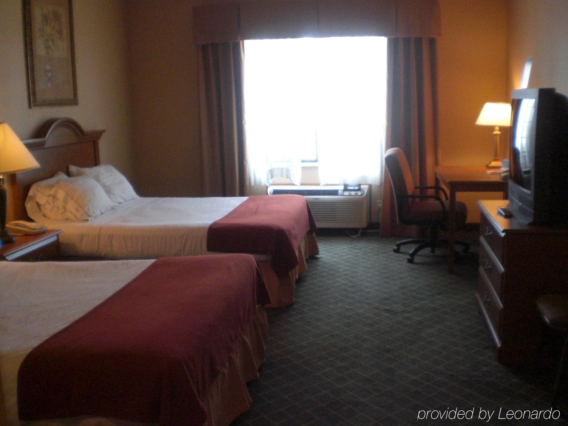 Holiday Inn Express Hotel And Suites Alice By Ihg Habitación foto
